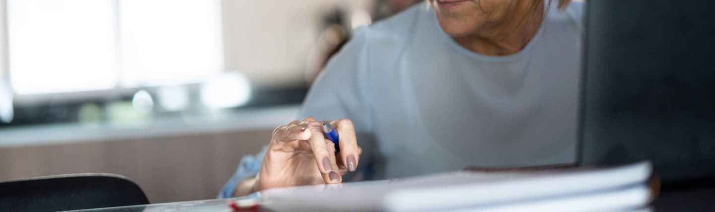 Verdienen in de ouderenzorg: het leerlingsalaris volgens de CAO VVT