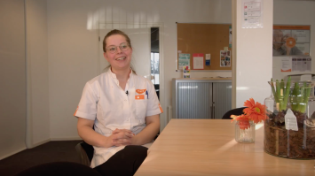 Karin, verzorgende IG i.o., 25 jaar